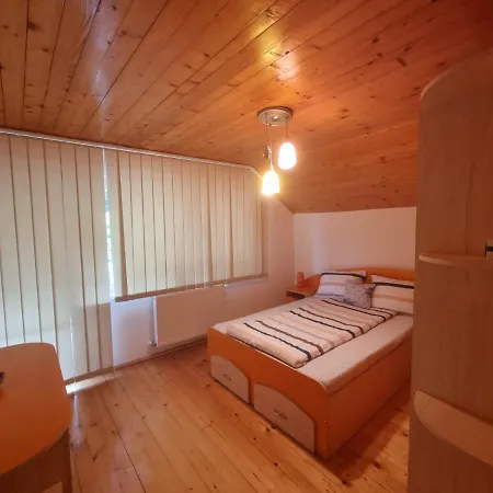 Guest house Casa Jax