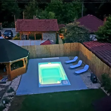 Guest house Casa Jax