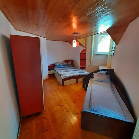 Guest house Casa Jax *