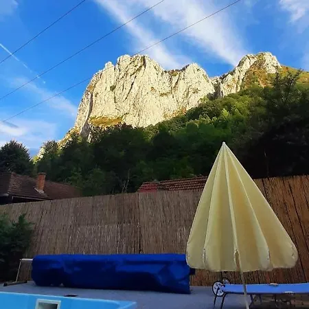 Guest house Casa Jax Rimeti